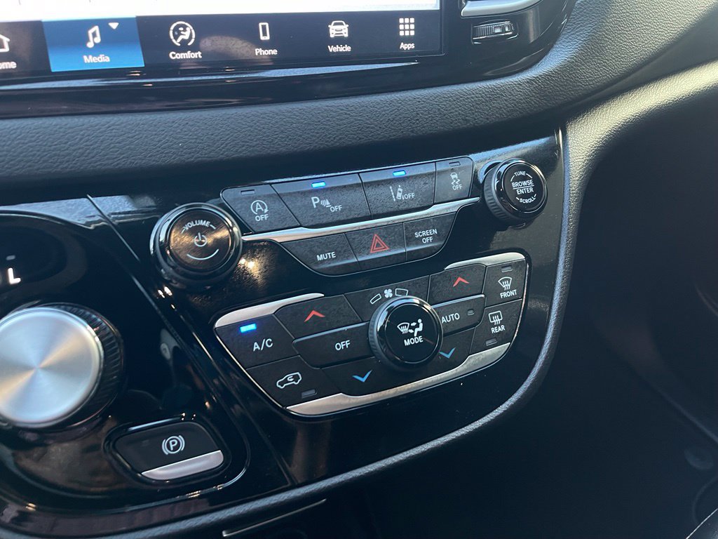 New 2027 Chrysler Pacifica LX FWD image 22