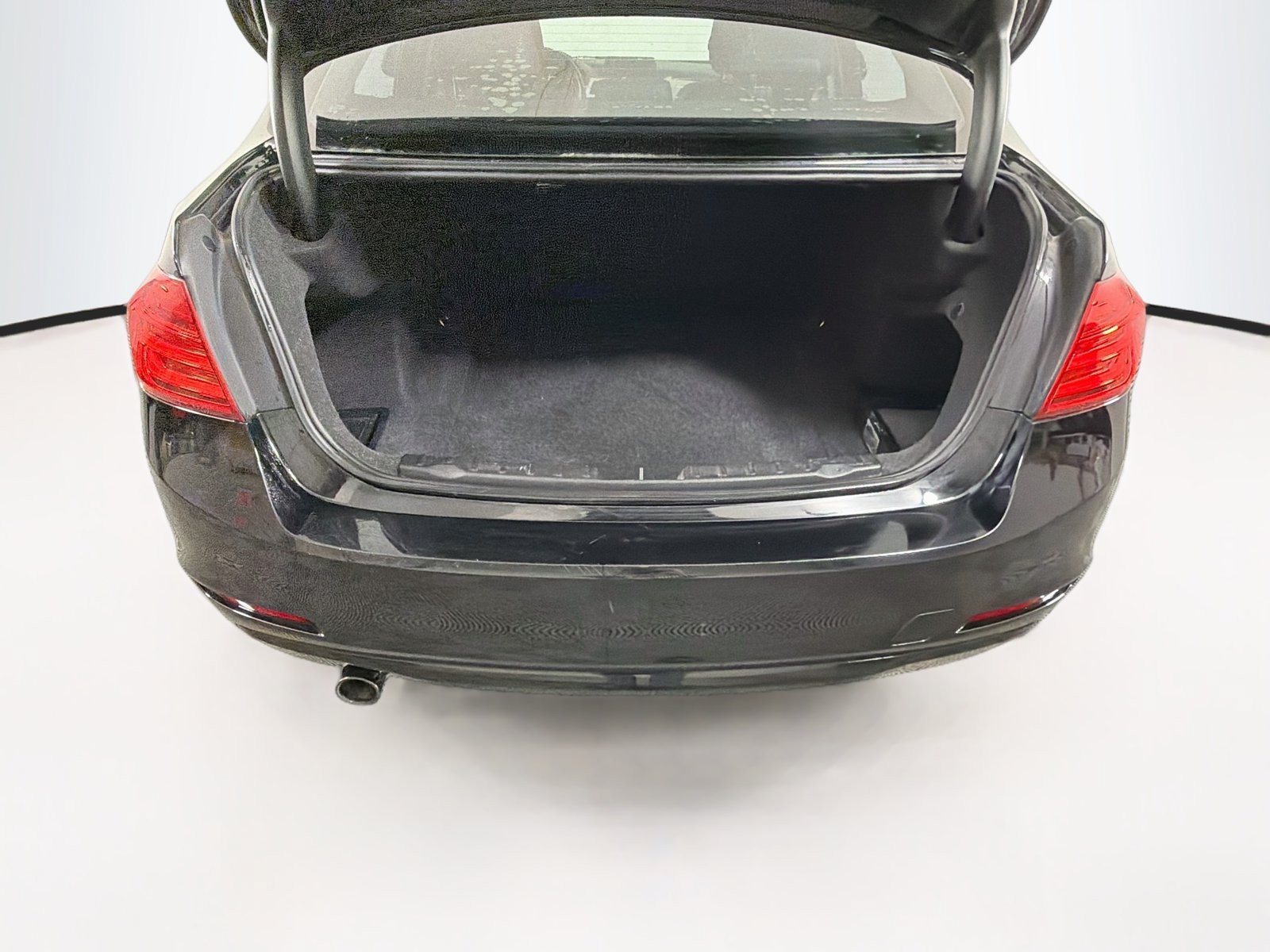 Used 2014 BMW 320i Sedan RWD image 26