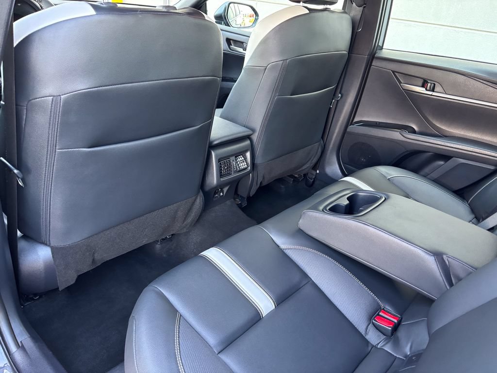 Used 2025 Toyota Camry SE FWD image 41