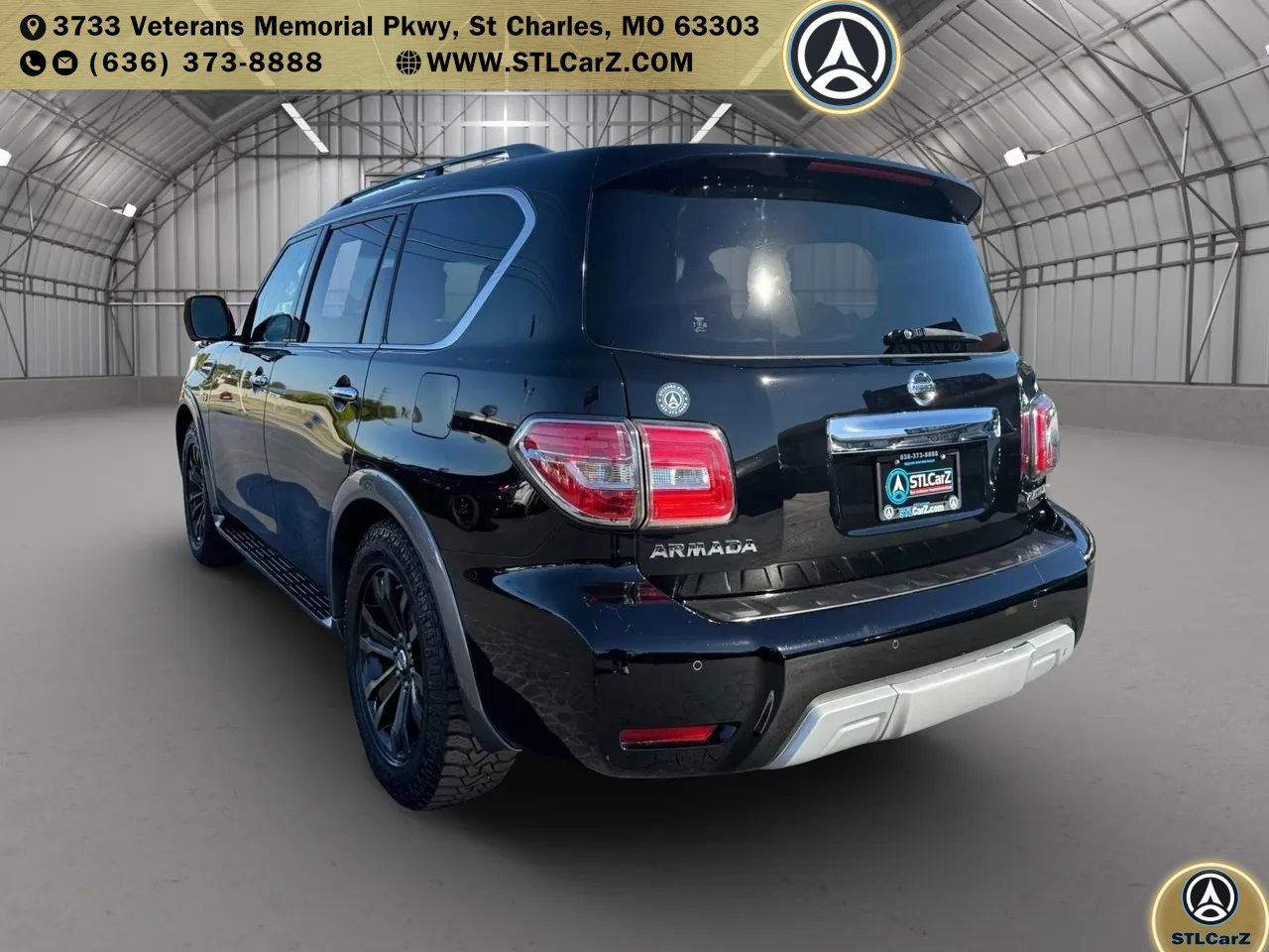 Used 2017 Nissan Armada Platinum w/ Interior Lighting Package RWD image 5