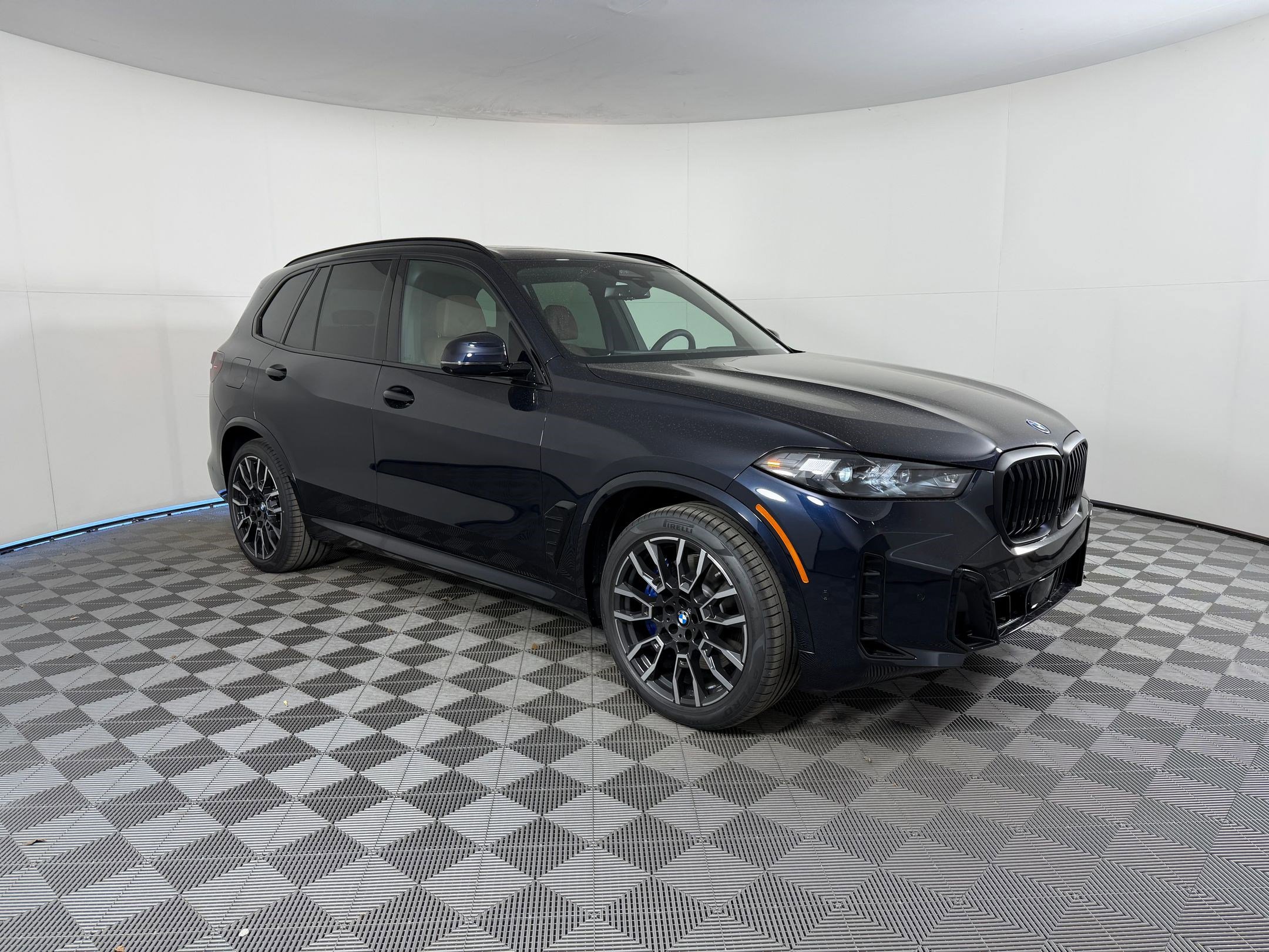 New 2026 BMW X5 xDrive50e image 7