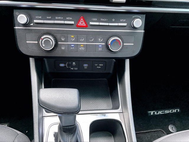Used 2025 Hyundai Tucson SE FWD image 23