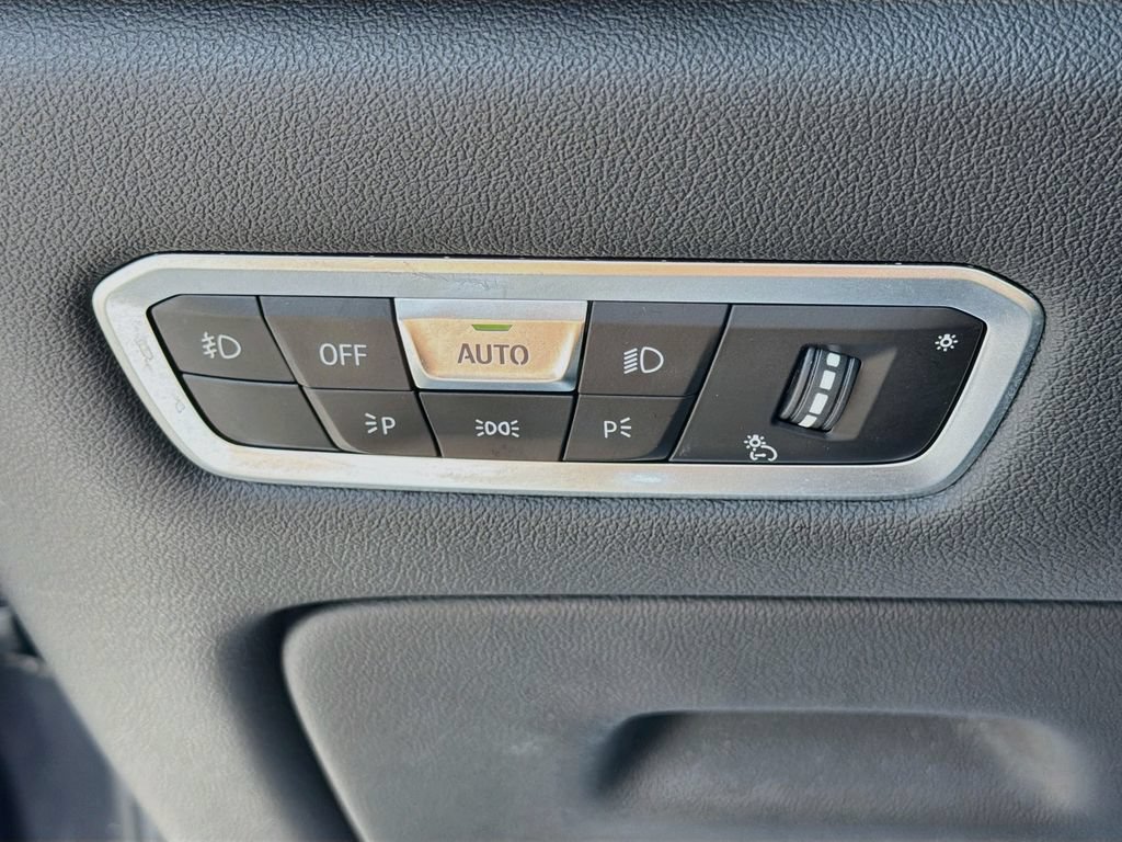 Used 2021 BMW X5 sDrive40i w/ Premium Package RWD image 36