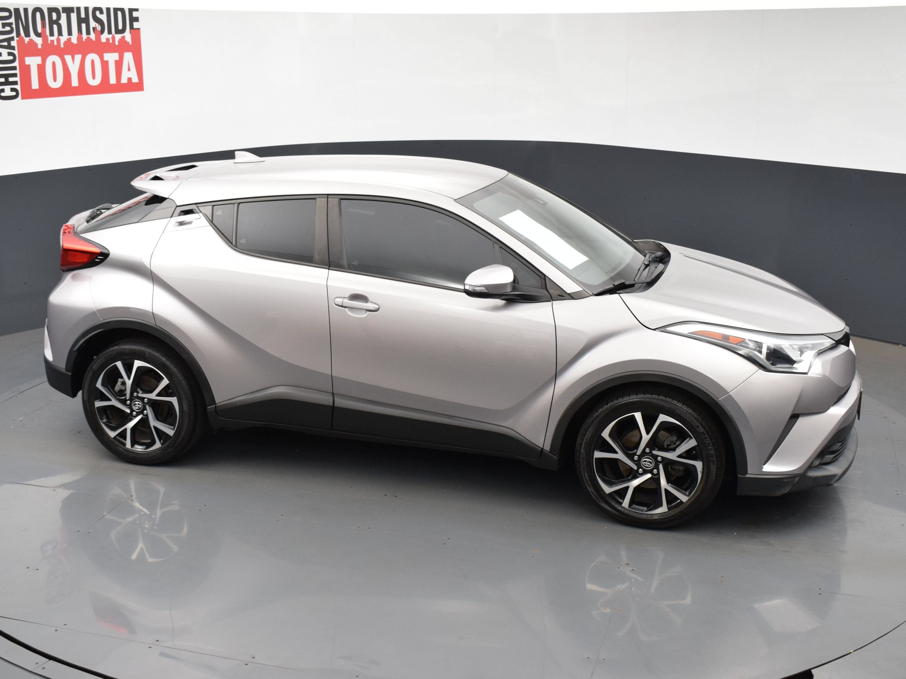 Used 2018 Toyota C-HR XLE FWD image 22
