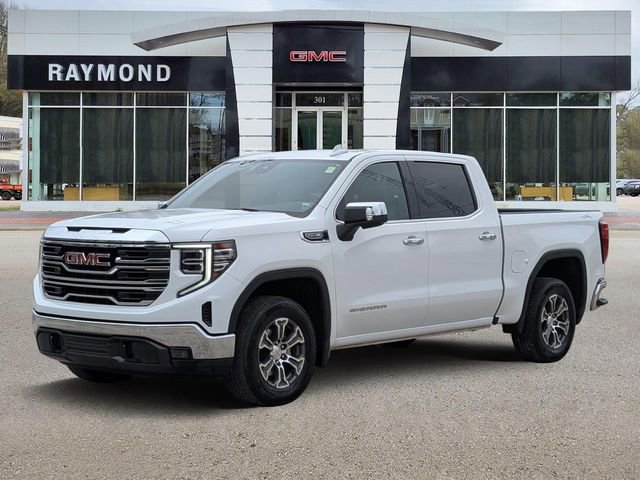 Used 2025 GMC Sierra 1500 SLT image 3