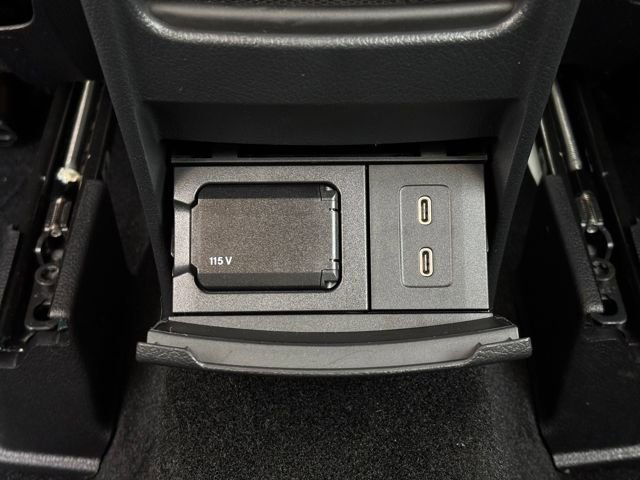 Used 2025 Mercedes-Benz GLB 250 GLB 250 image 43