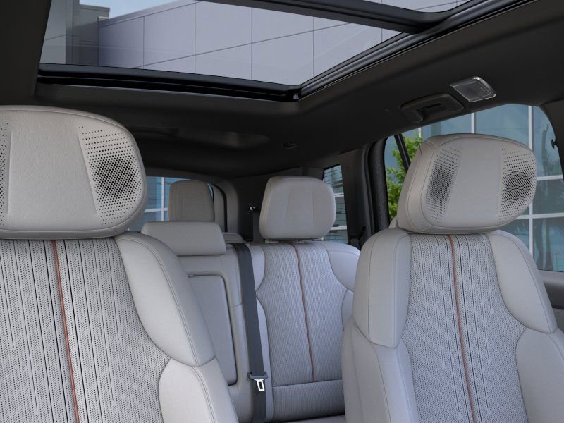 New 2026 Cadillac Vistiq Luxury AWD/4WD image 24