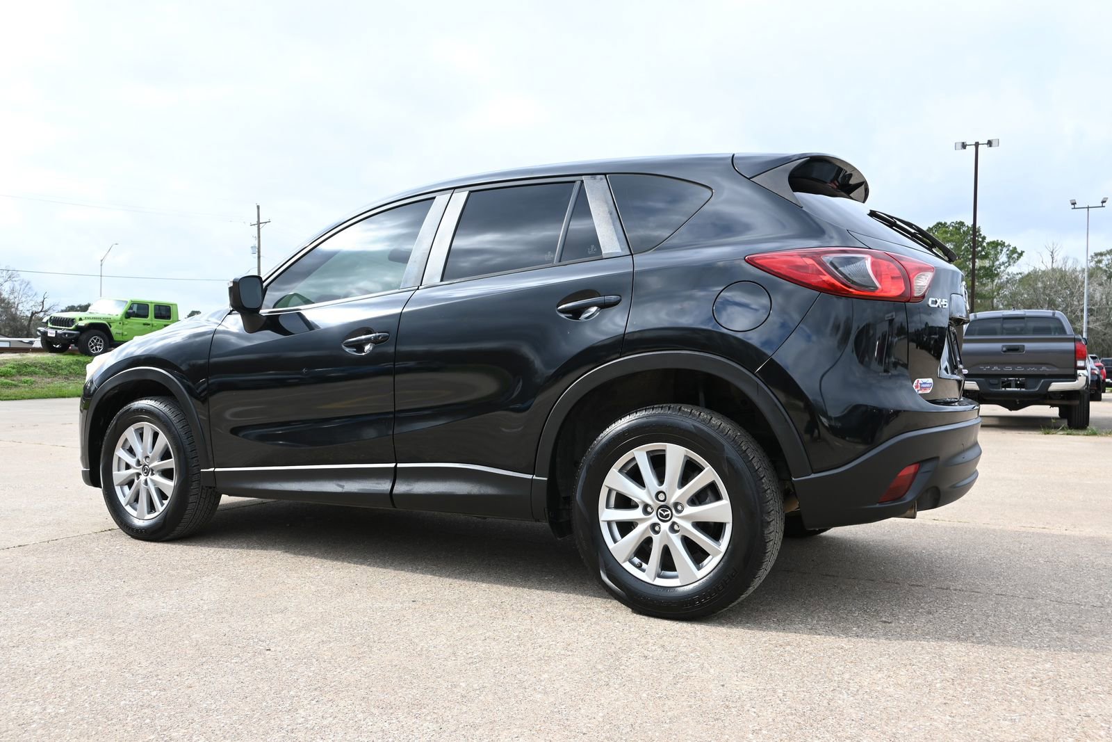 Used 2016 MAZDA CX-5 Touring image 2