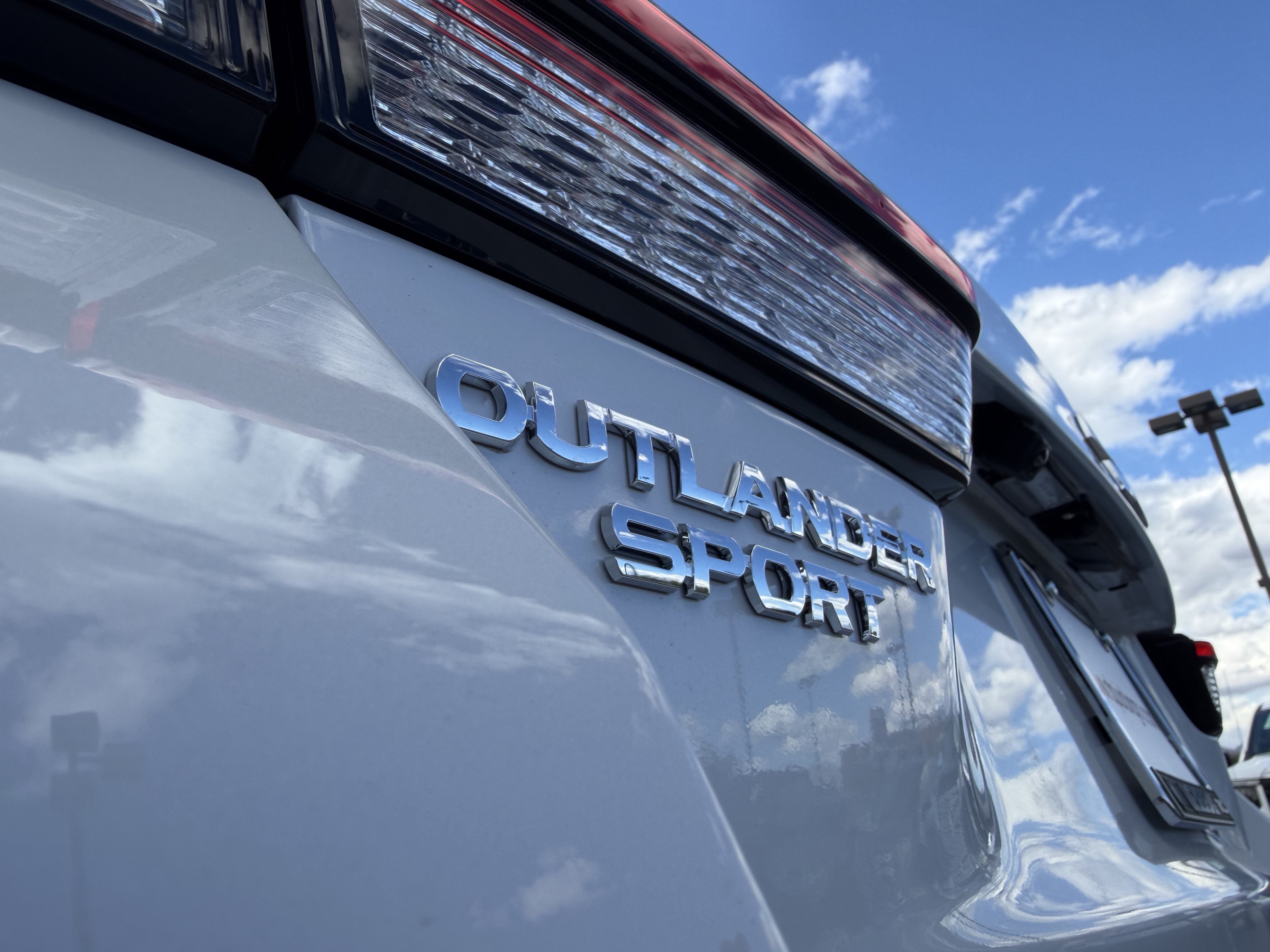New 2027 Mitsubishi Outlander Sport ES FWD image 9