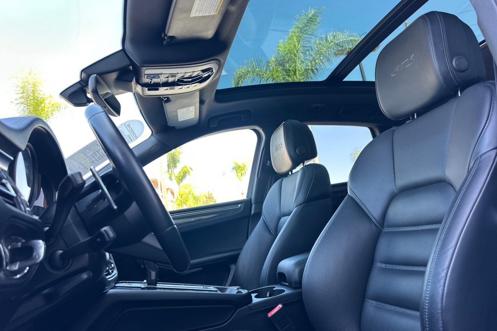 Certified 2023 Porsche Macan GTS AWD/4WD image 5