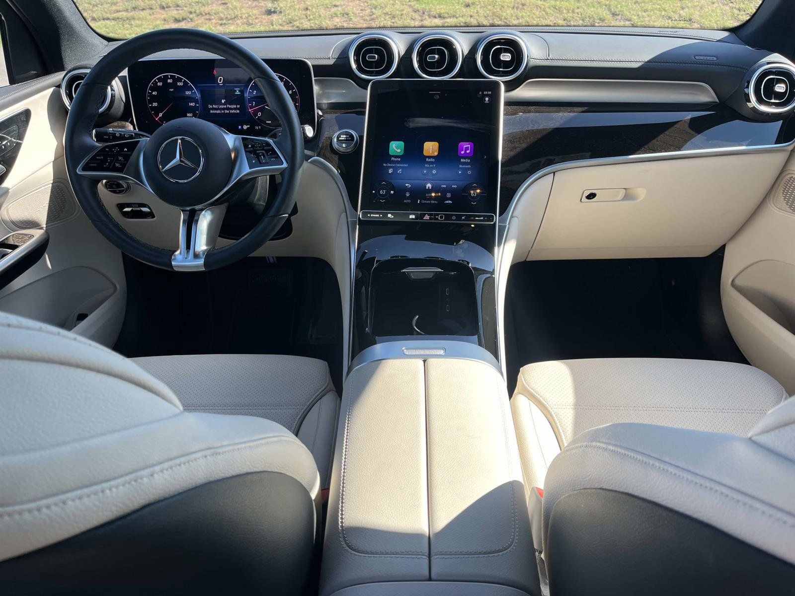 Certified 2025 Mercedes-Benz GLC 300 image 13