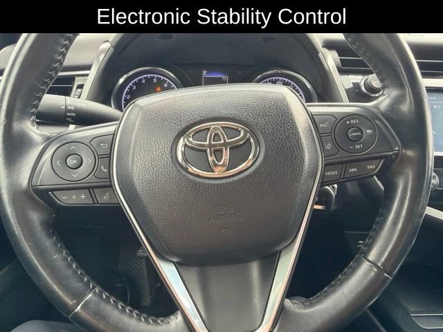 Used 2019 Toyota Camry SE w/ Carpet Mat Package FWD image 9