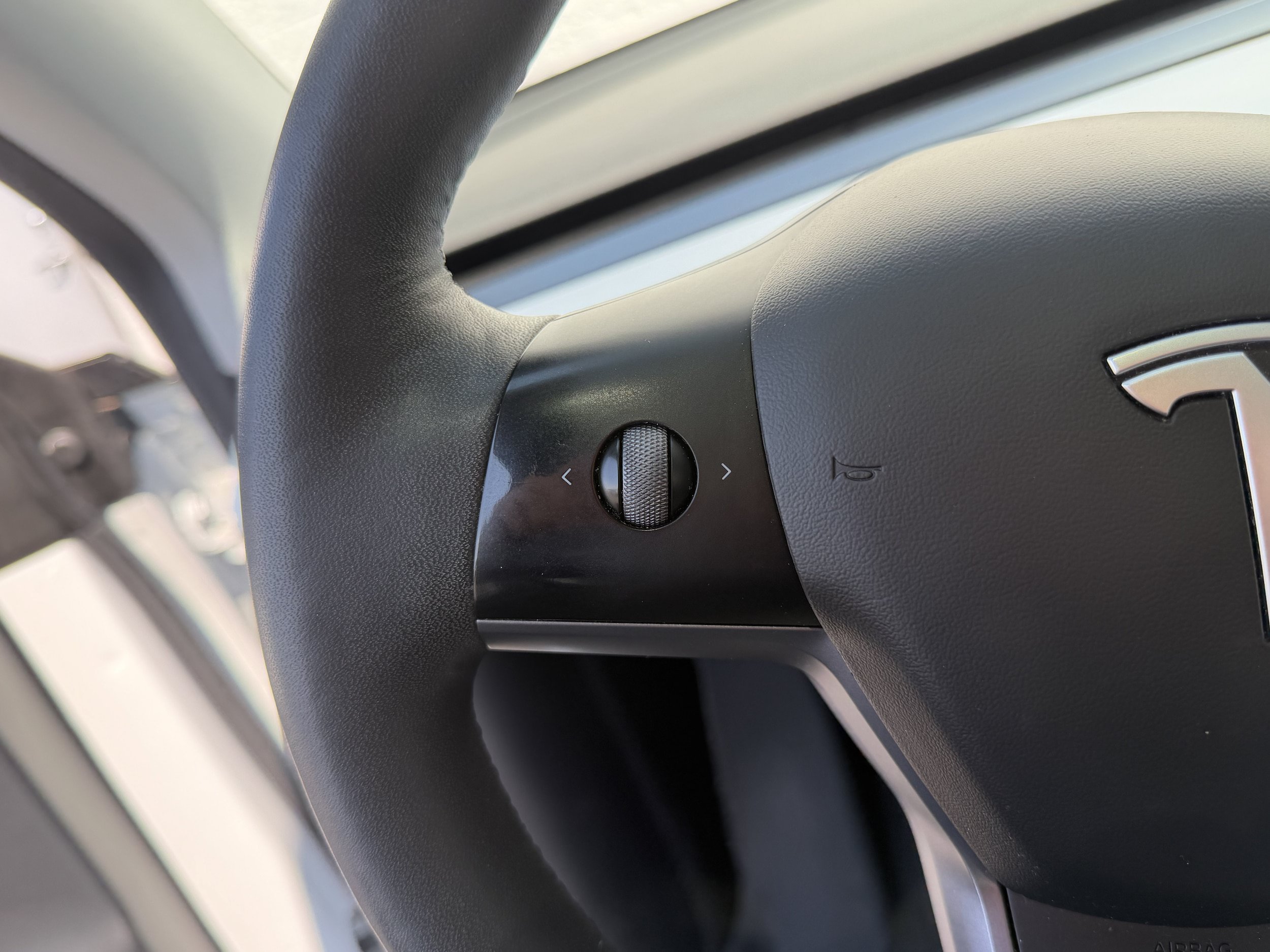 Used 2021 Tesla Model Y Long Range AWD/4WD image 14