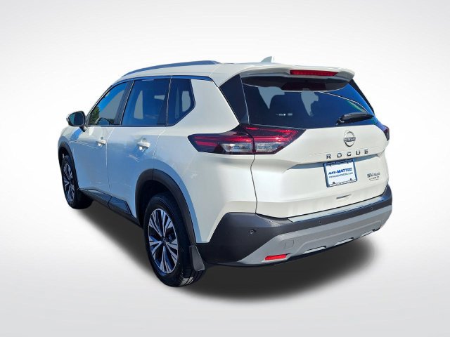 Used 2023 Nissan Rogue SV w/ SV Premium B Package AWD/4WD image 3