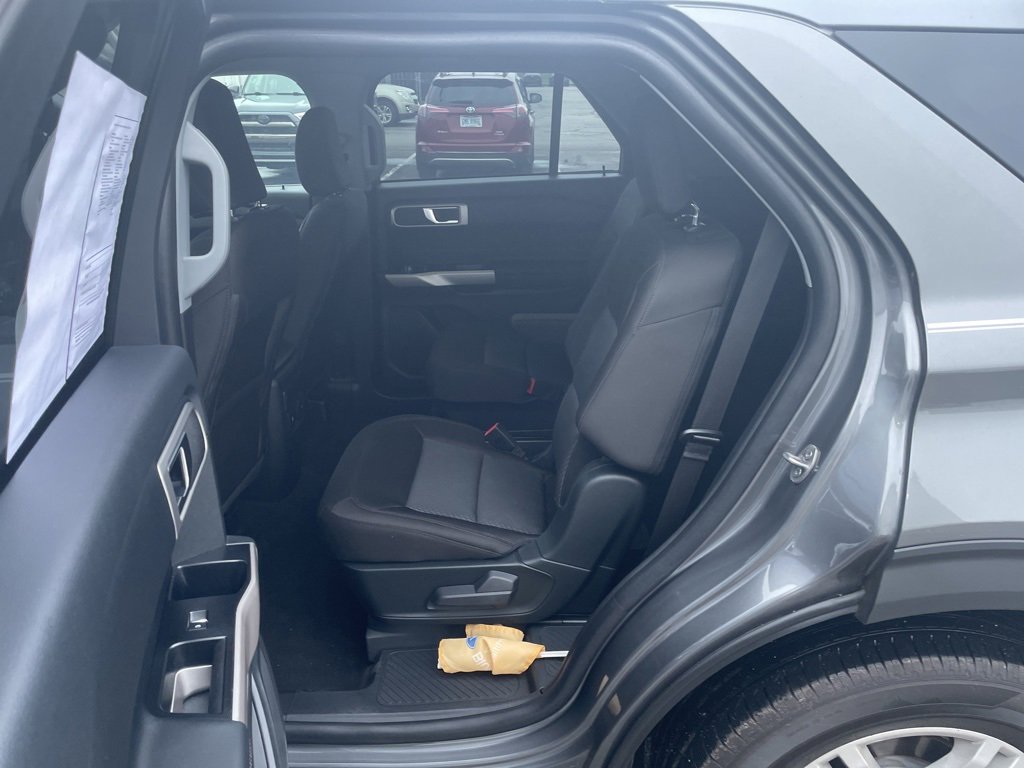 Certified 2023 Ford Explorer XLT image 9