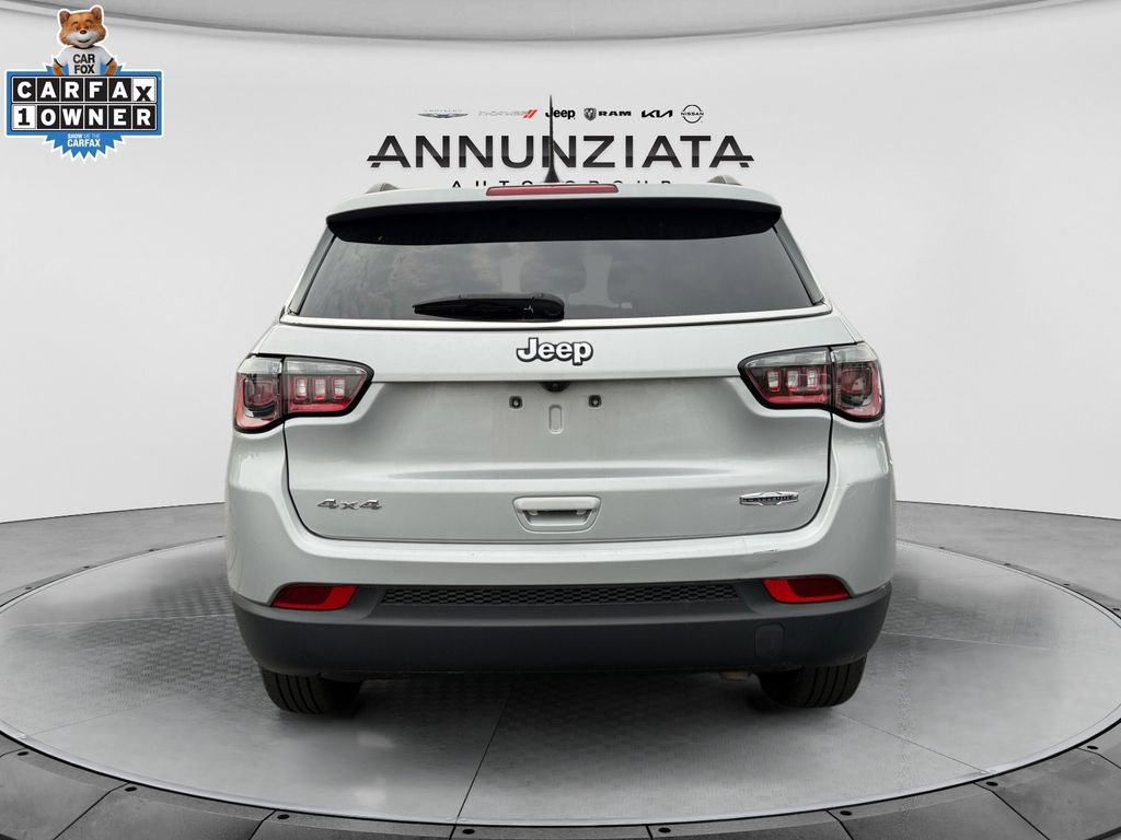 Used 2024 Jeep Compass Latitude AWD/4WD image 4