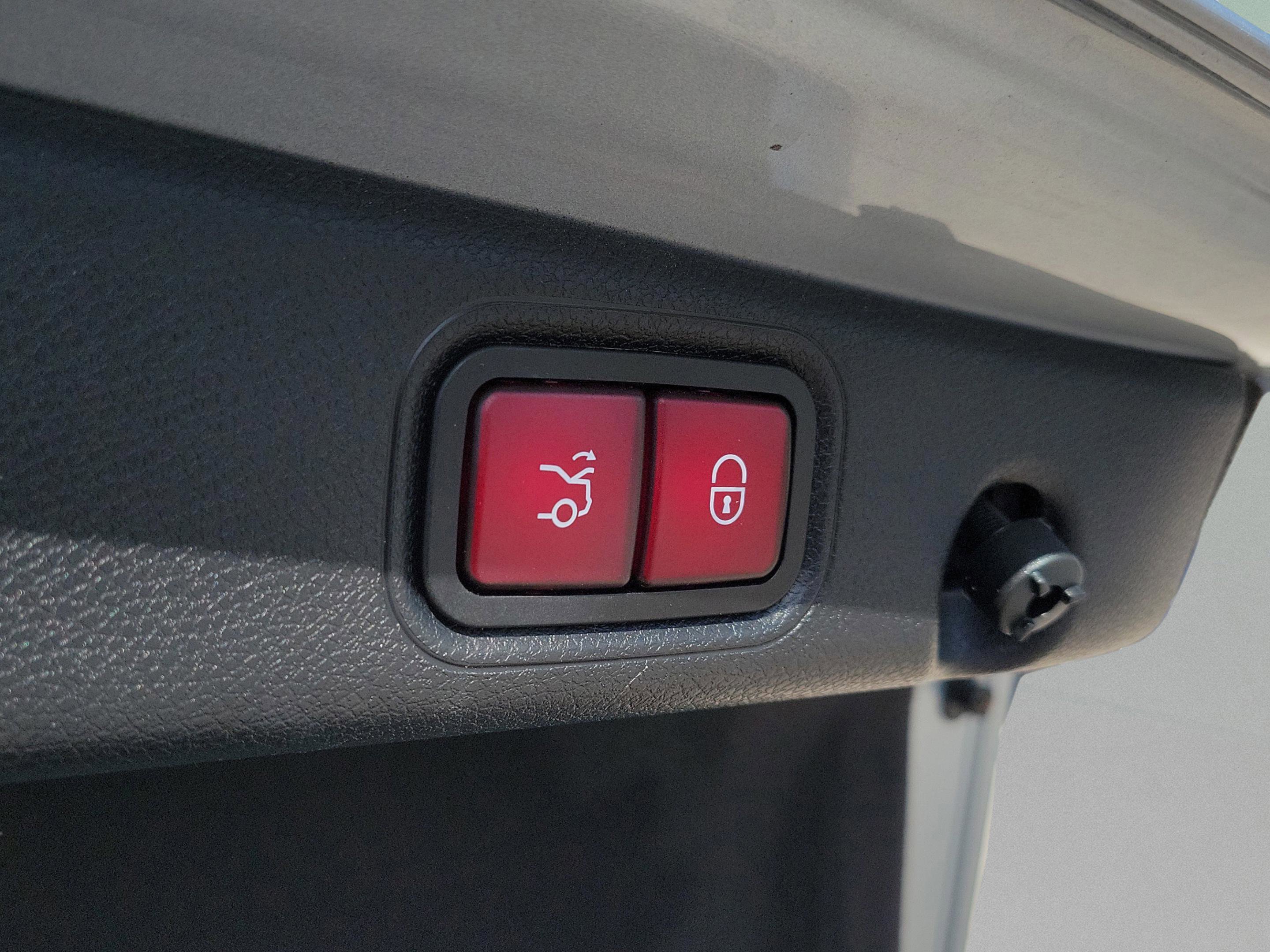 Certified 2022 Mercedes-Benz E 350 4MATIC Sedan image 6