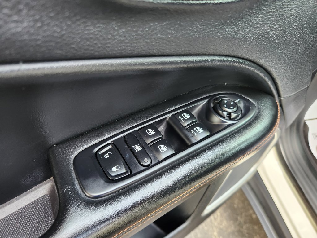 Used 2019 Jeep Compass Limited AWD/4WD image 24