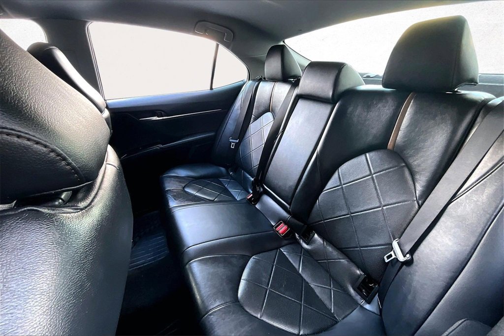 Certified 2018 Toyota Camry XLE image 20