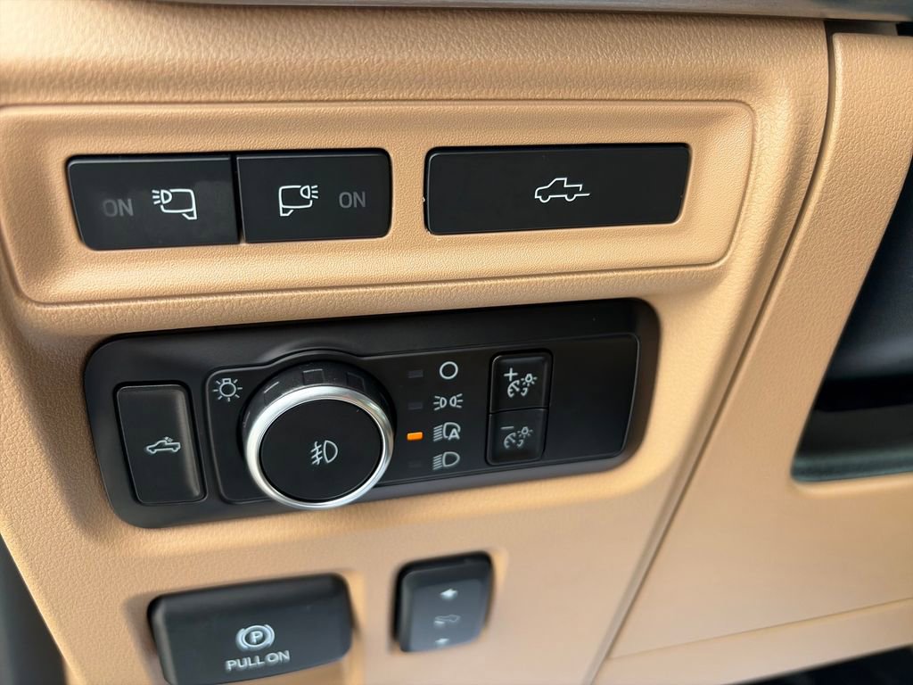 Used 2023 Ford F150 Lariat w/ Equipment Group 502A High AWD/4WD image 22