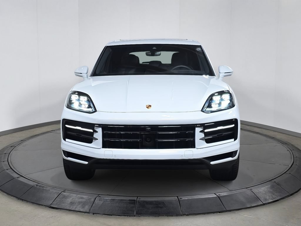 Certified 2025 Porsche Cayenne AWD/4WD image 10