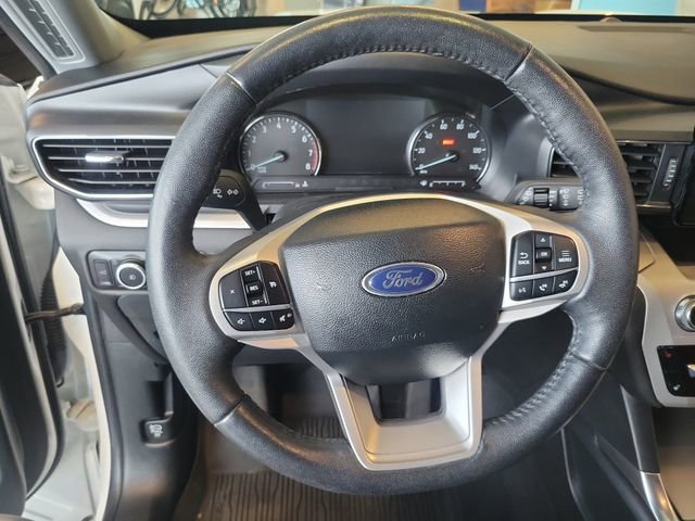 Used 2023 Ford Explorer XLT w/ Equipment Group 202A image 22