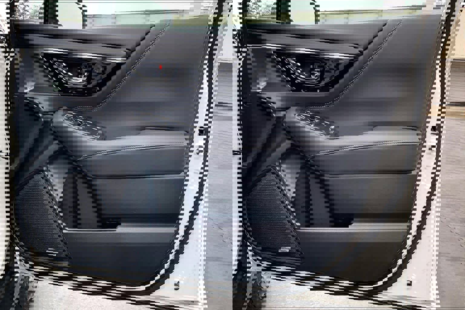 Used 2023 Subaru Outback Limited image 27