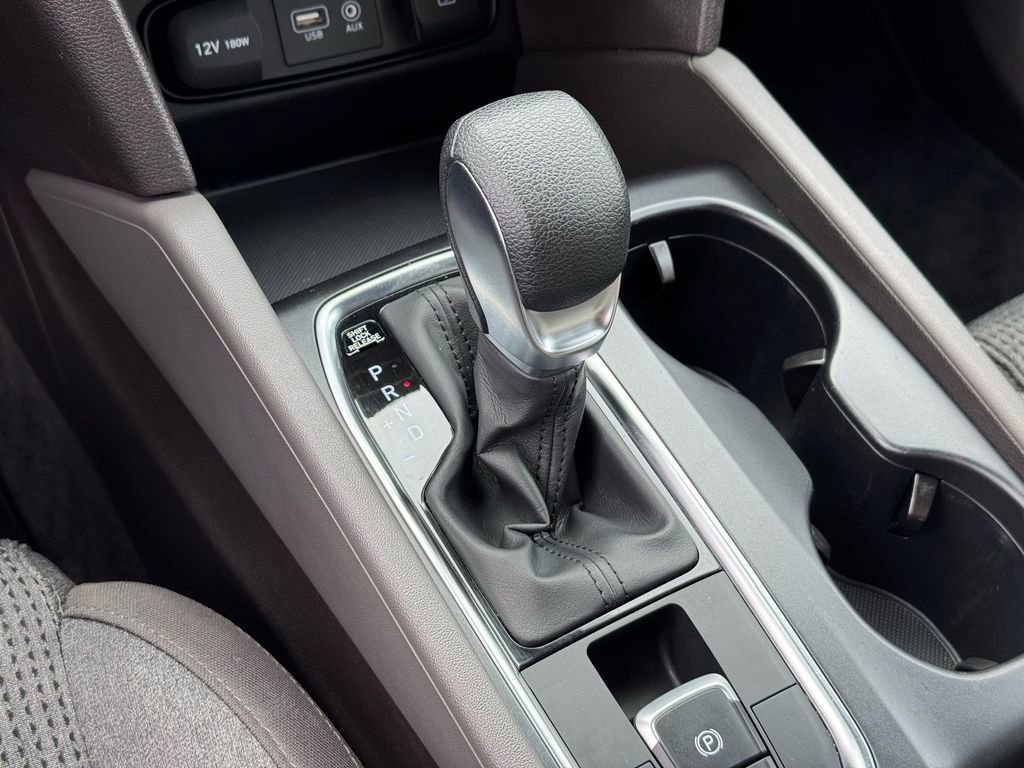 Used 2020 Hyundai Santa Fe SE image 29