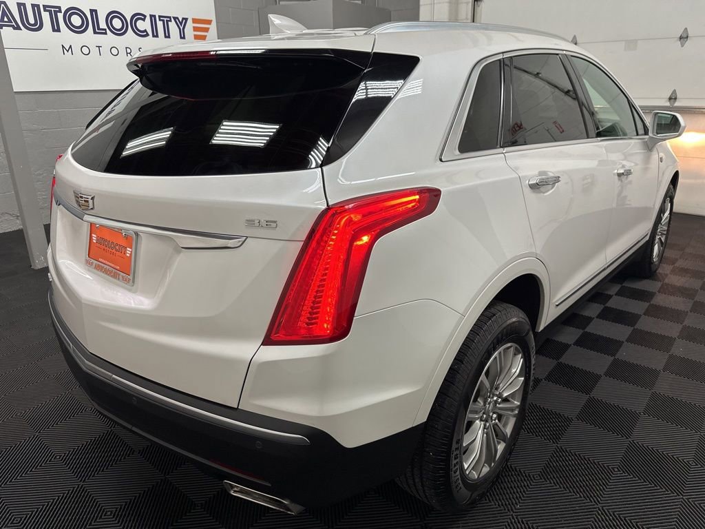 Used 2017 Cadillac XT5 Luxury w/ Driver Awareness Package image 10
