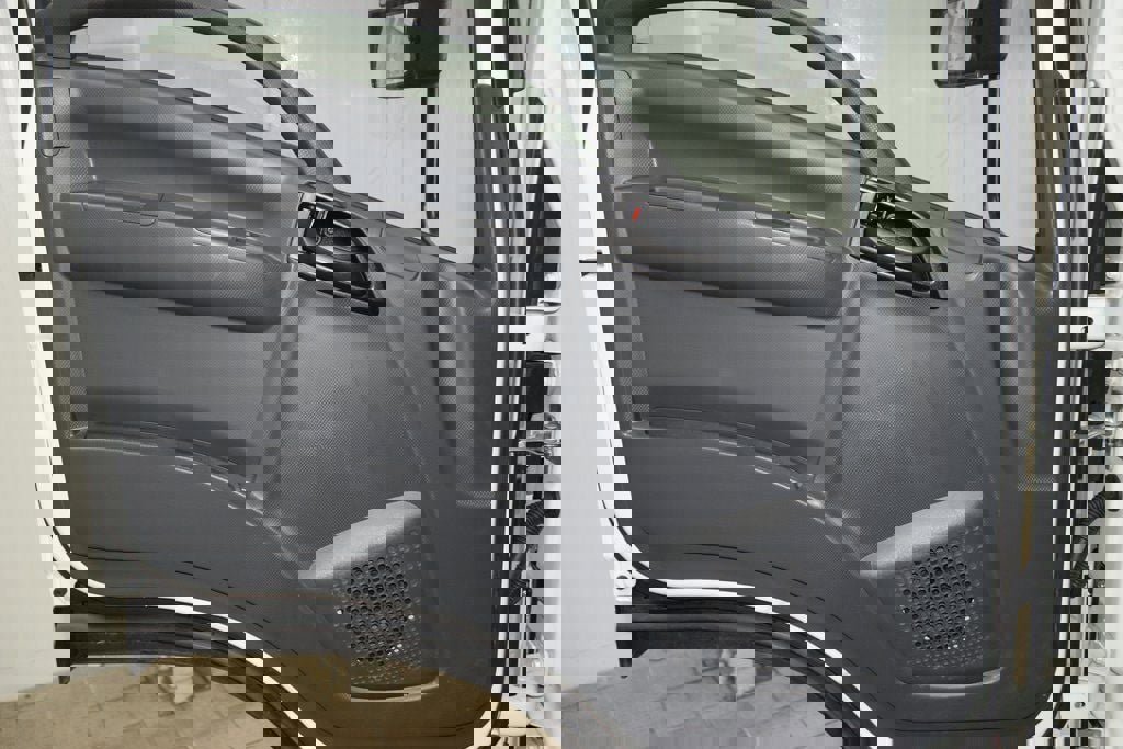 Used 2024 Chevrolet Low Cab Forward 5500XG image 27