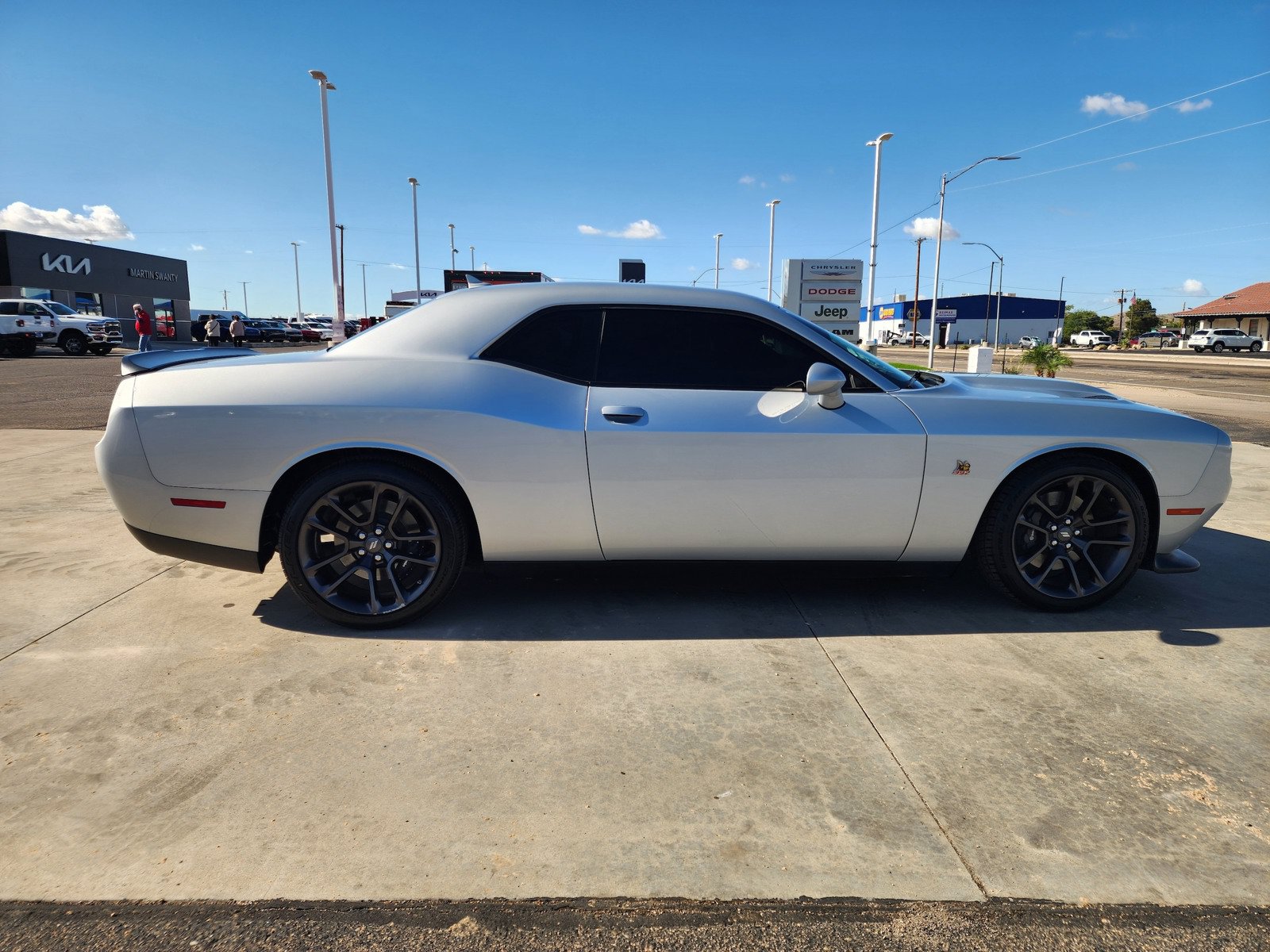 Used 2021 Dodge Challenger R/T Scat Pack RWD image 4