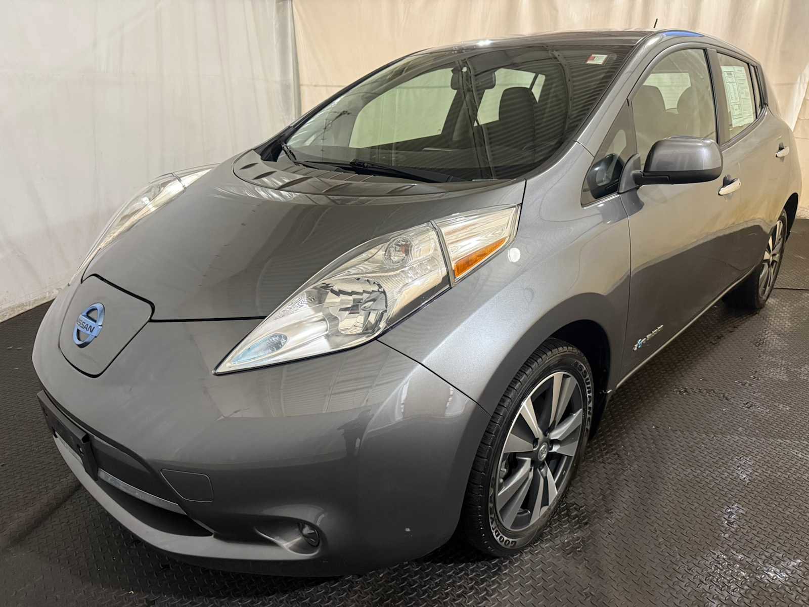 Used 2016 Nissan Leaf SV
