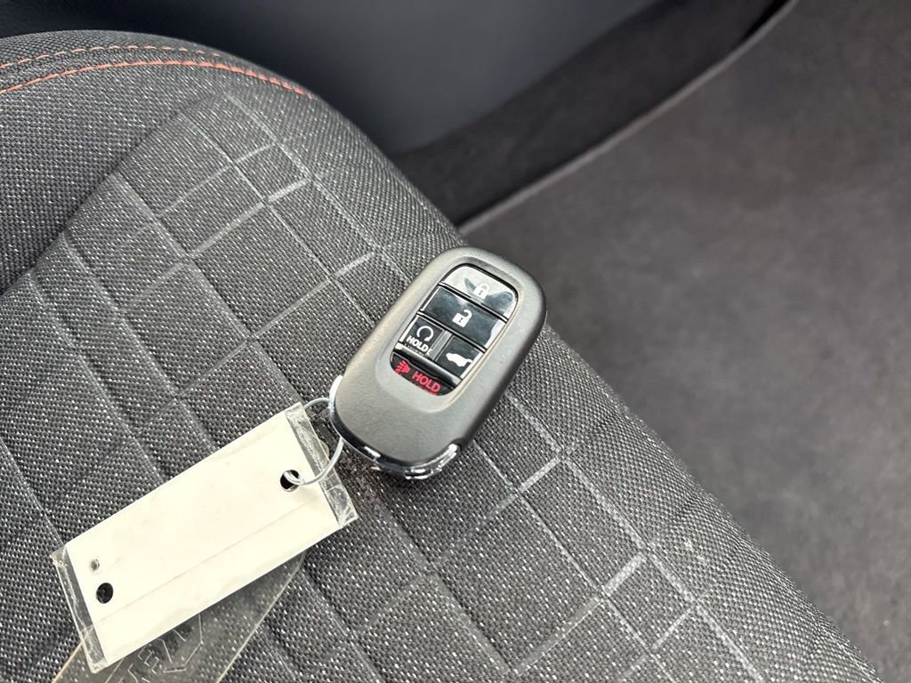 Certified 2025 Honda HR-V Sport image 39