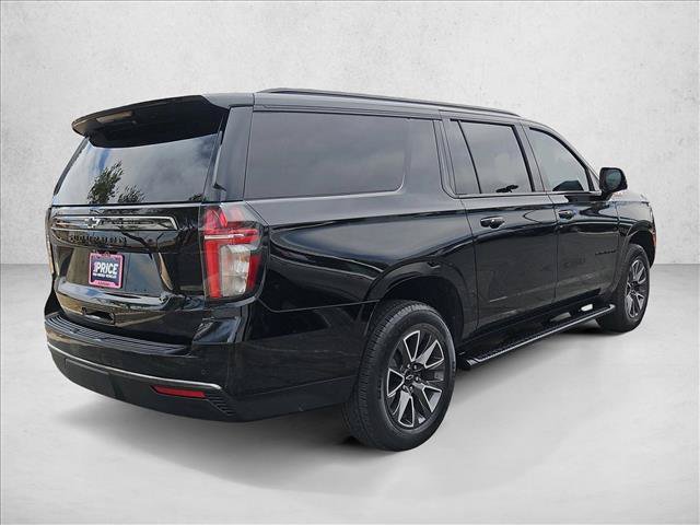 Used 2022 Chevrolet Suburban Z71 w/ Luxury Package AWD/4WD image 5