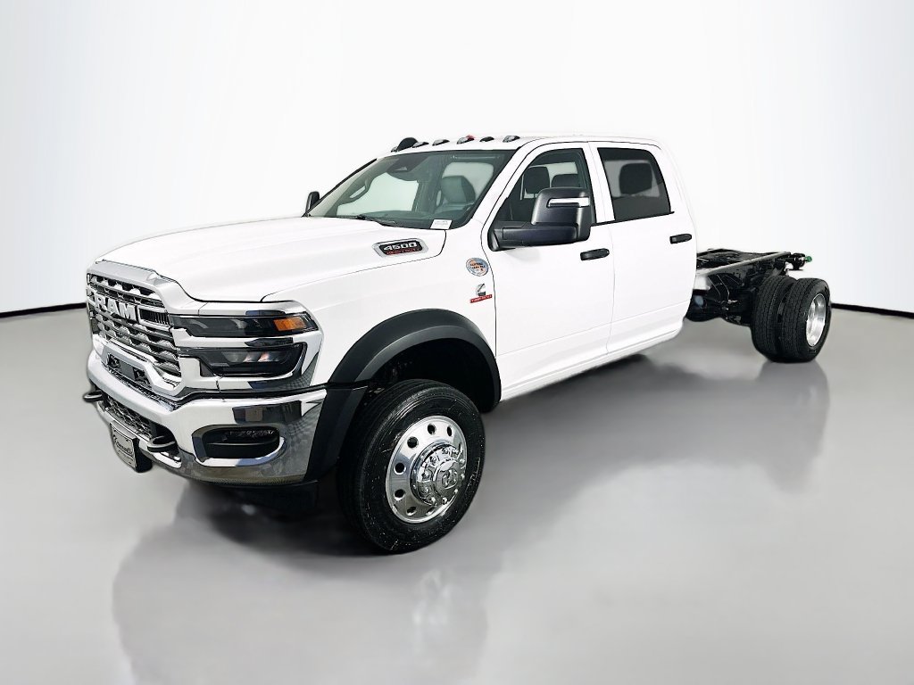 New 2026 RAM 4500 Tradesman w/ Chrome Appearance Group AWD/4WD image 3
