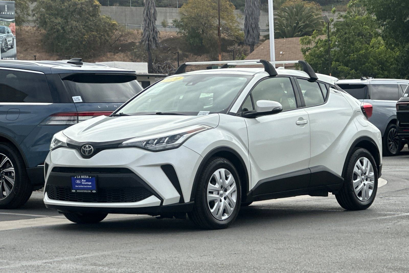 Used 2020 Toyota C-HR LE FWD image 7