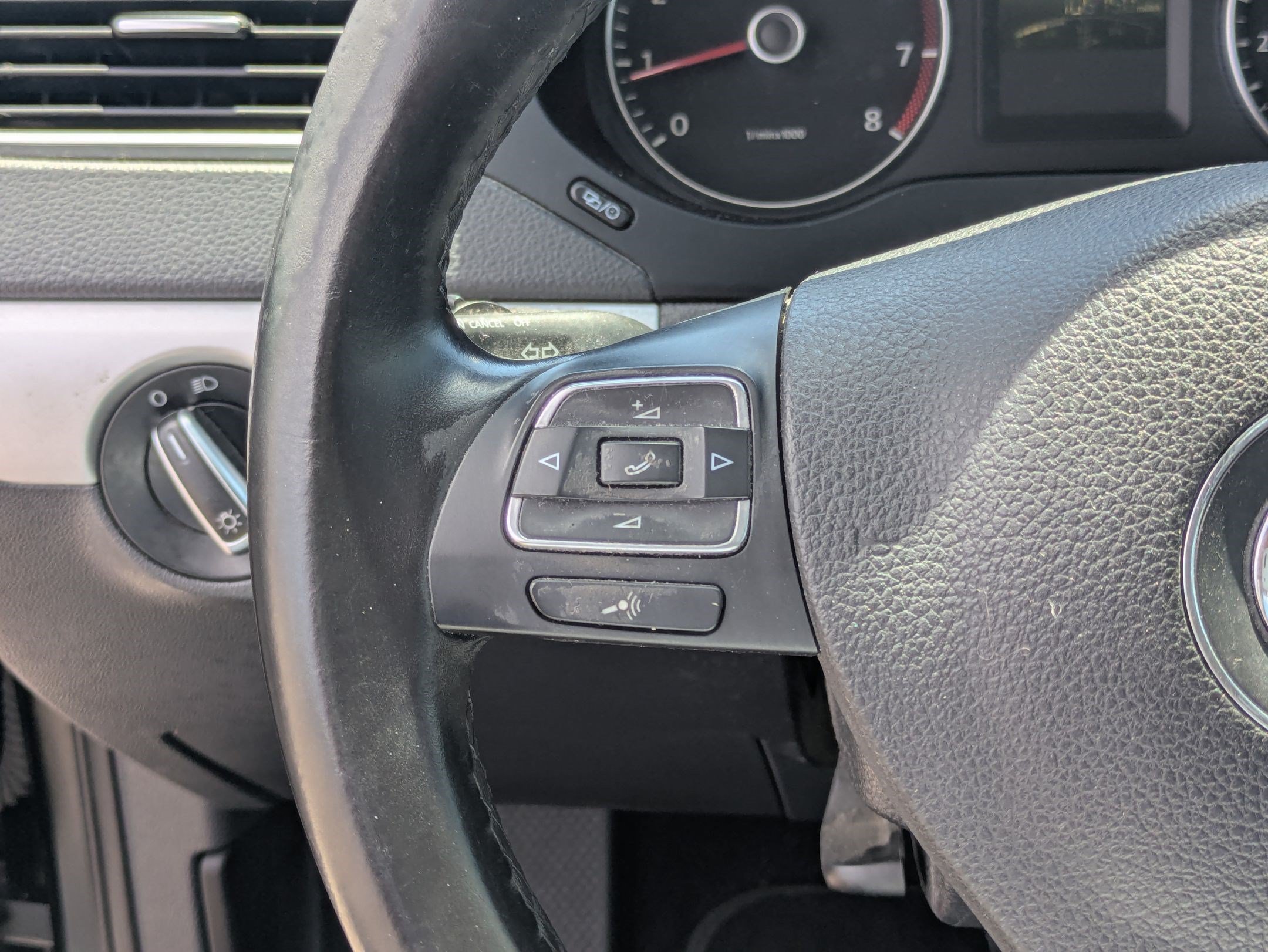 Used 2014 Volkswagen Jetta SE FWD image 18