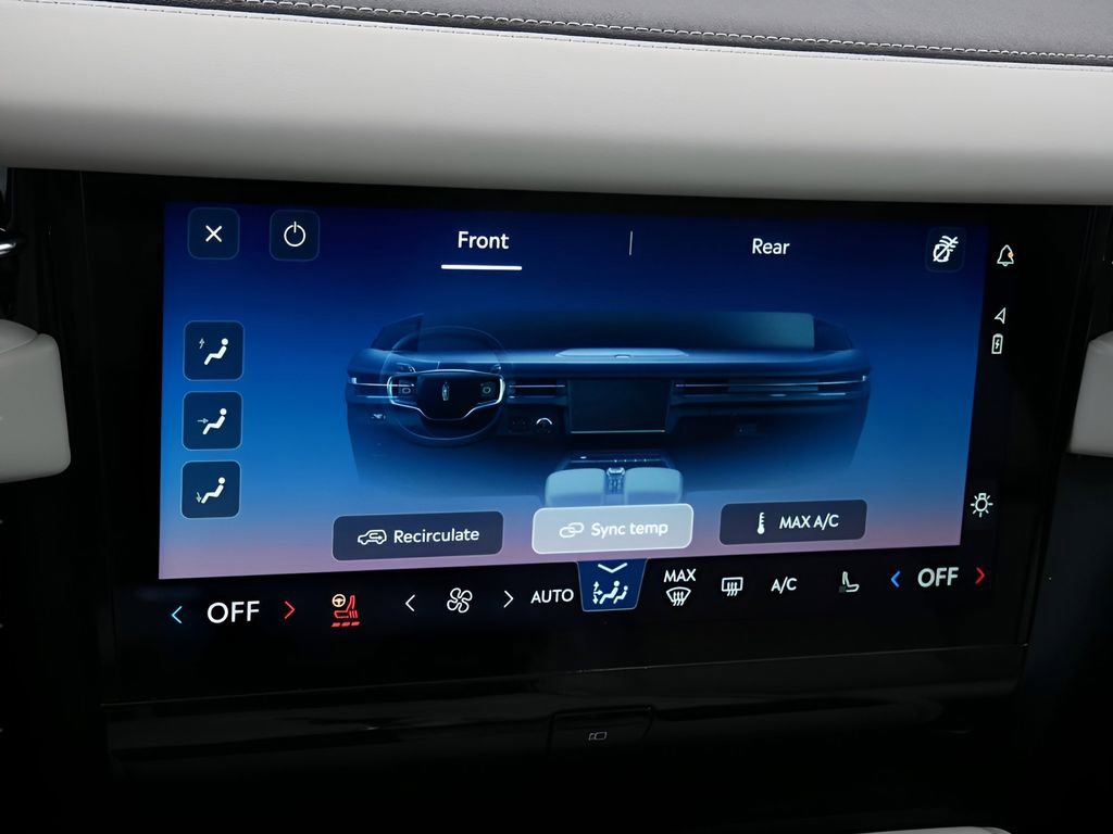 Used 2025 Lincoln Navigator Reserve image 24
