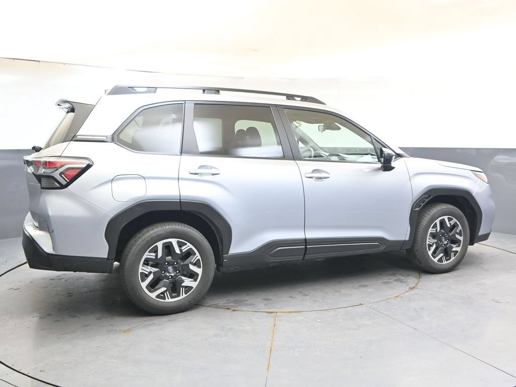 Certified 2025 Subaru Forester Premium AWD/4WD image 6