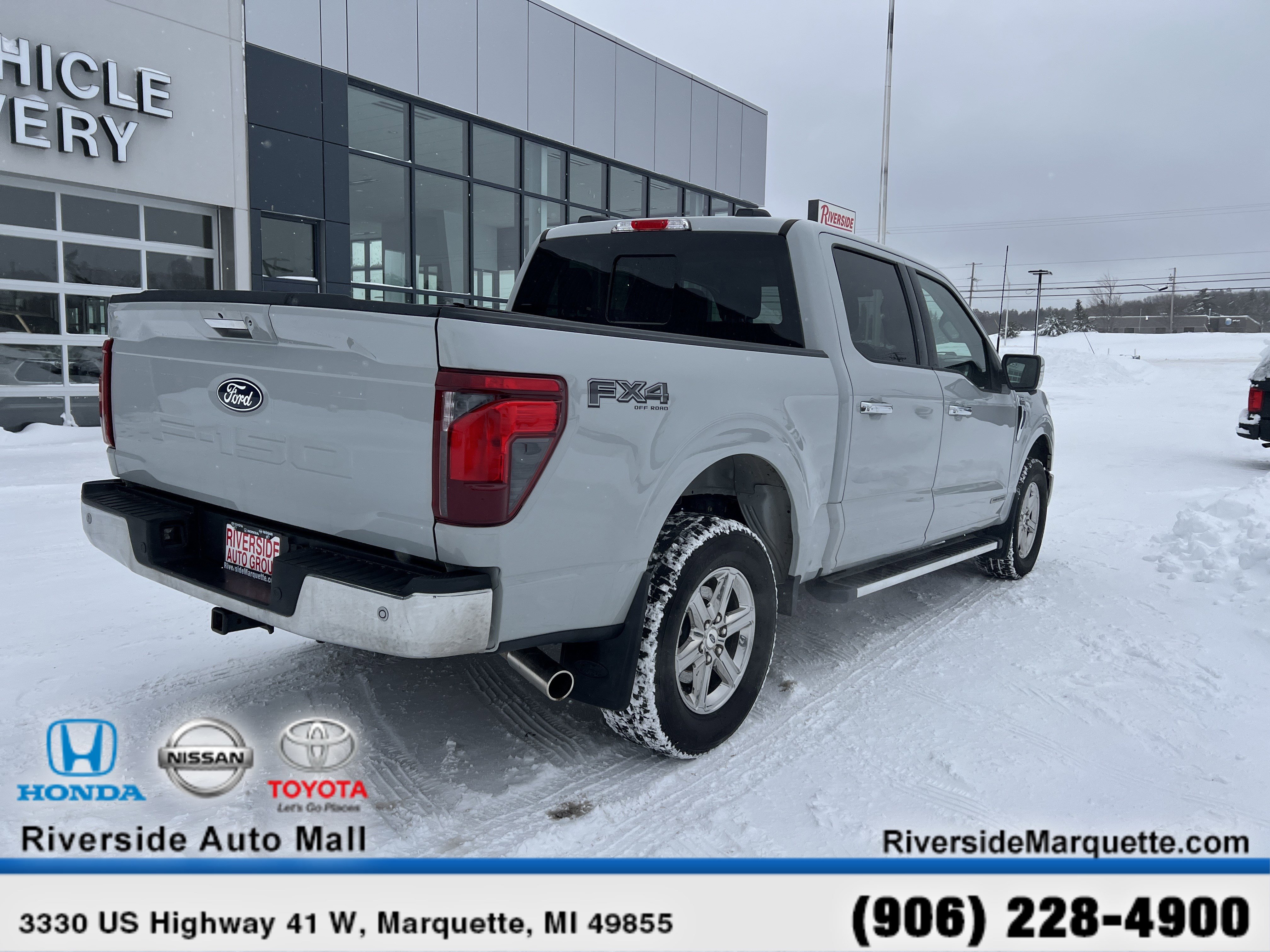 Used 2024 Ford F150 XLT w/ Equipment Group 302A MID image 9