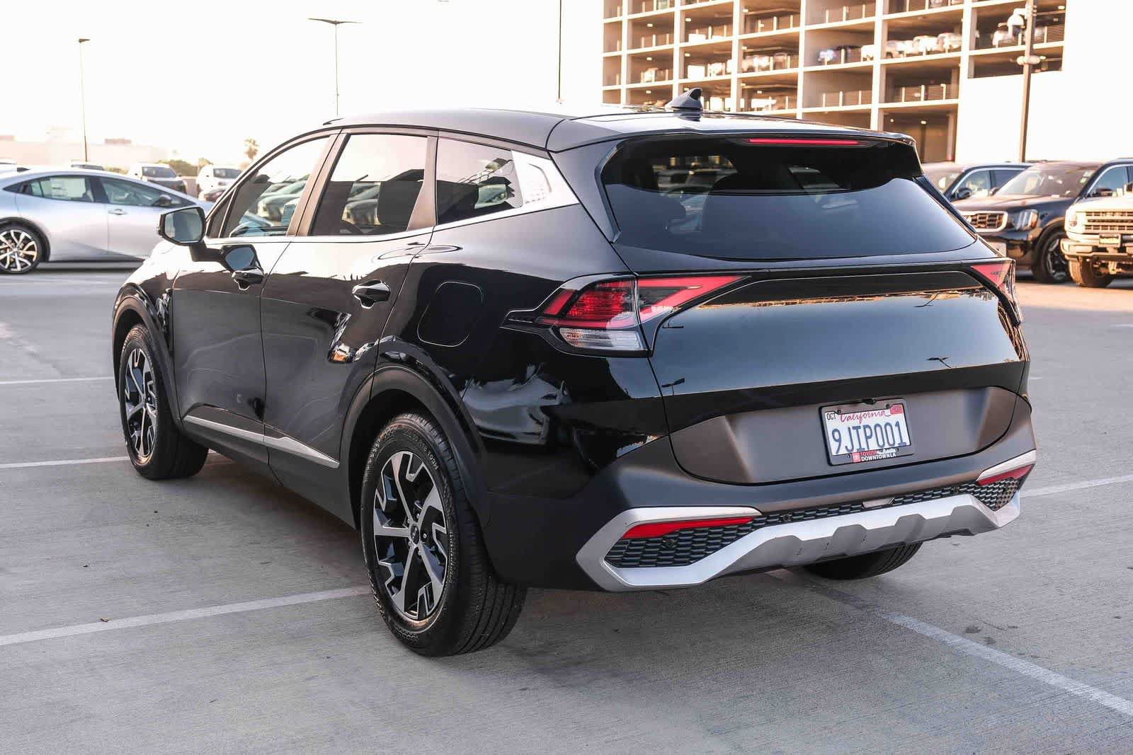 Used 2024 Kia Sportage EX FWD image 6