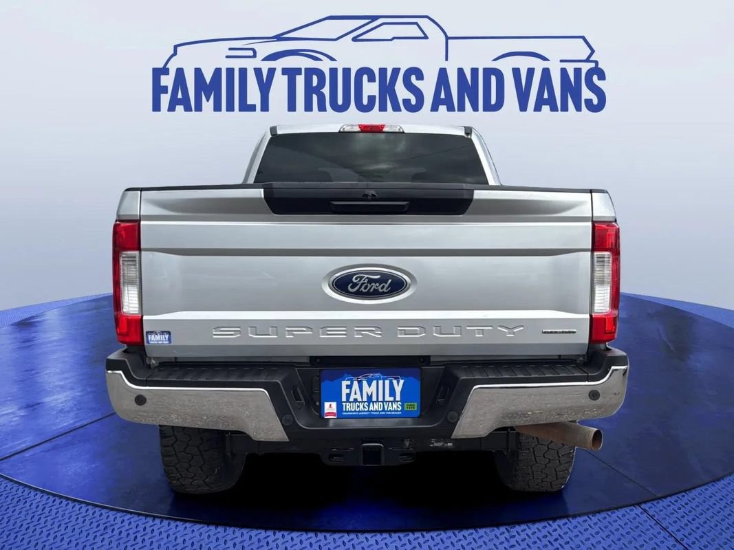 Used 2019 Ford F250 XLT w/ XLT Value Package AWD/4WD image 4