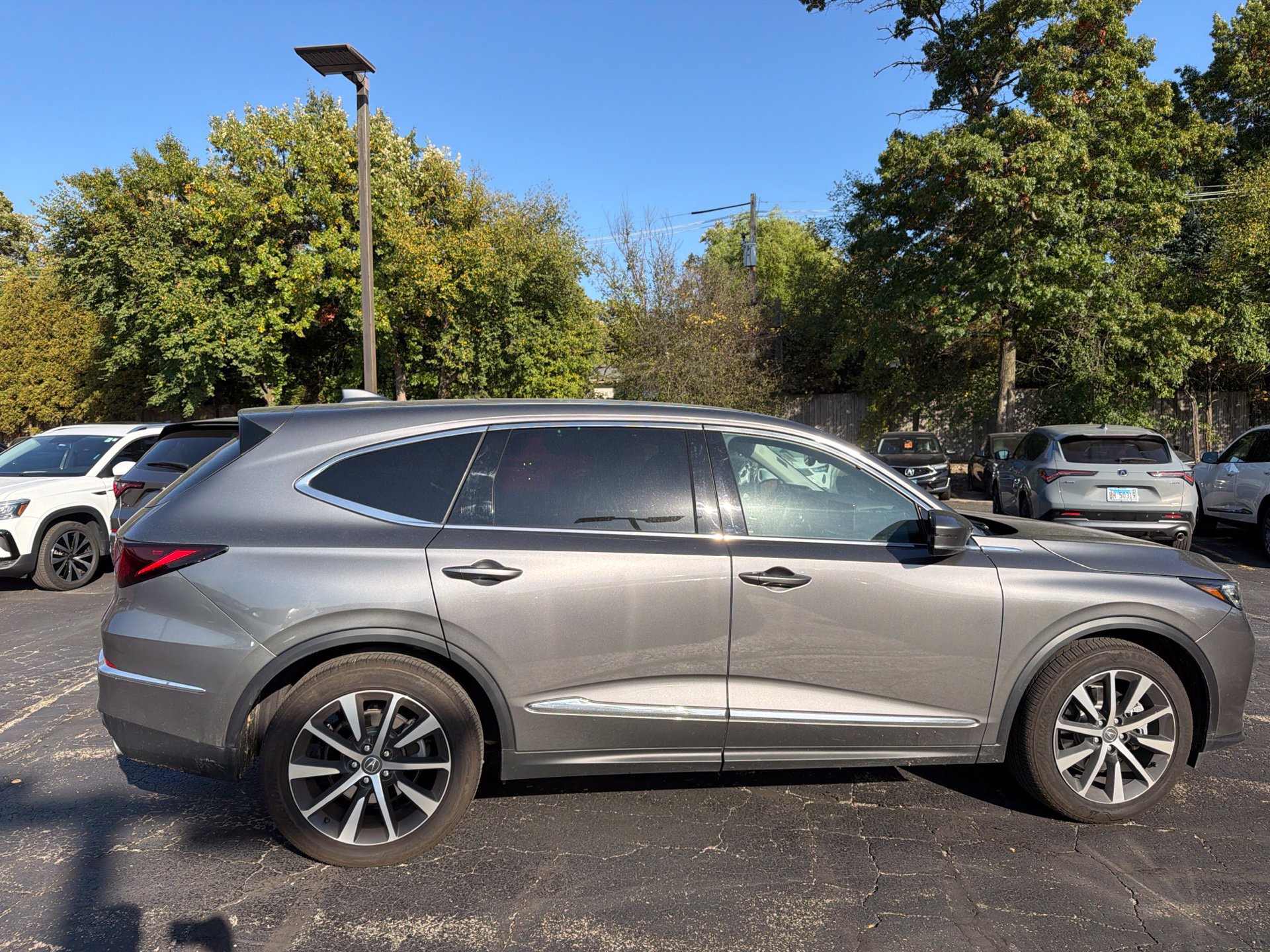 Used 2026 Acura MDX w/ Technology Package AWD/4WD image 7