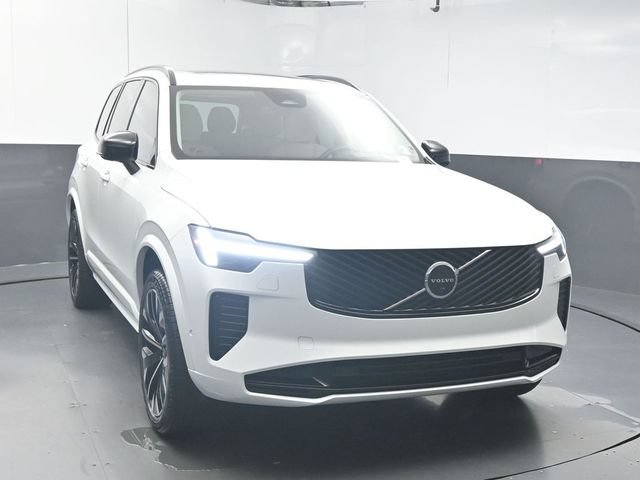 Certified 2026 Volvo XC90 B6 Ultra w/ Protection Package Premier AWD/4WD image 2