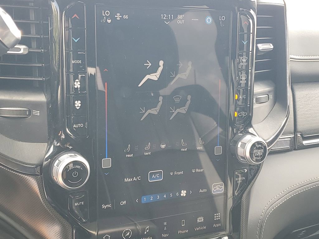 Used 2024 RAM 2500 Limited image 18