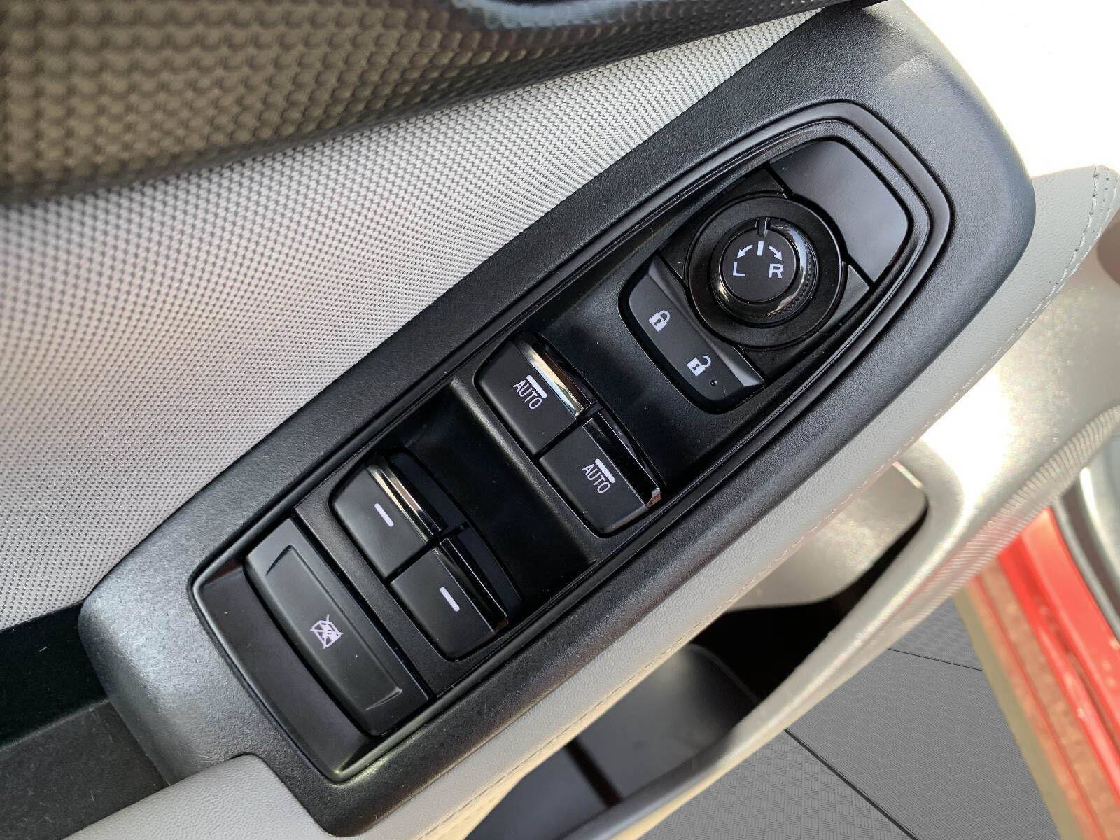 Used 2023 Subaru Forester Premium AWD/4WD image 12