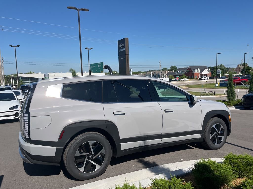 New 2026 Hyundai Ioniq 9 SE image 4