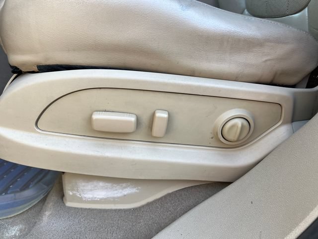 Used 2012 Buick Enclave Leather FWD image 11