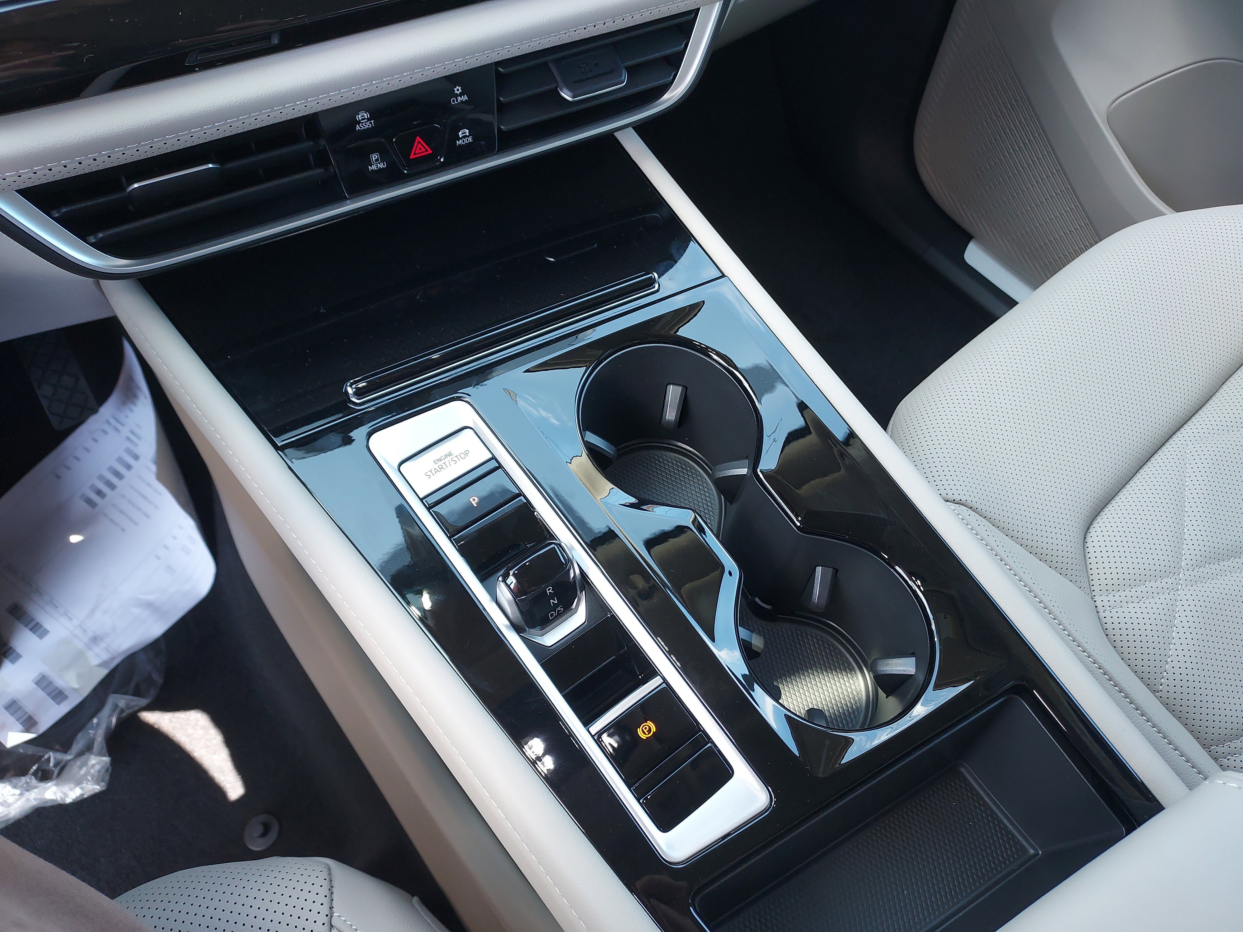 New 2026 Volkswagen Atlas SE image 28