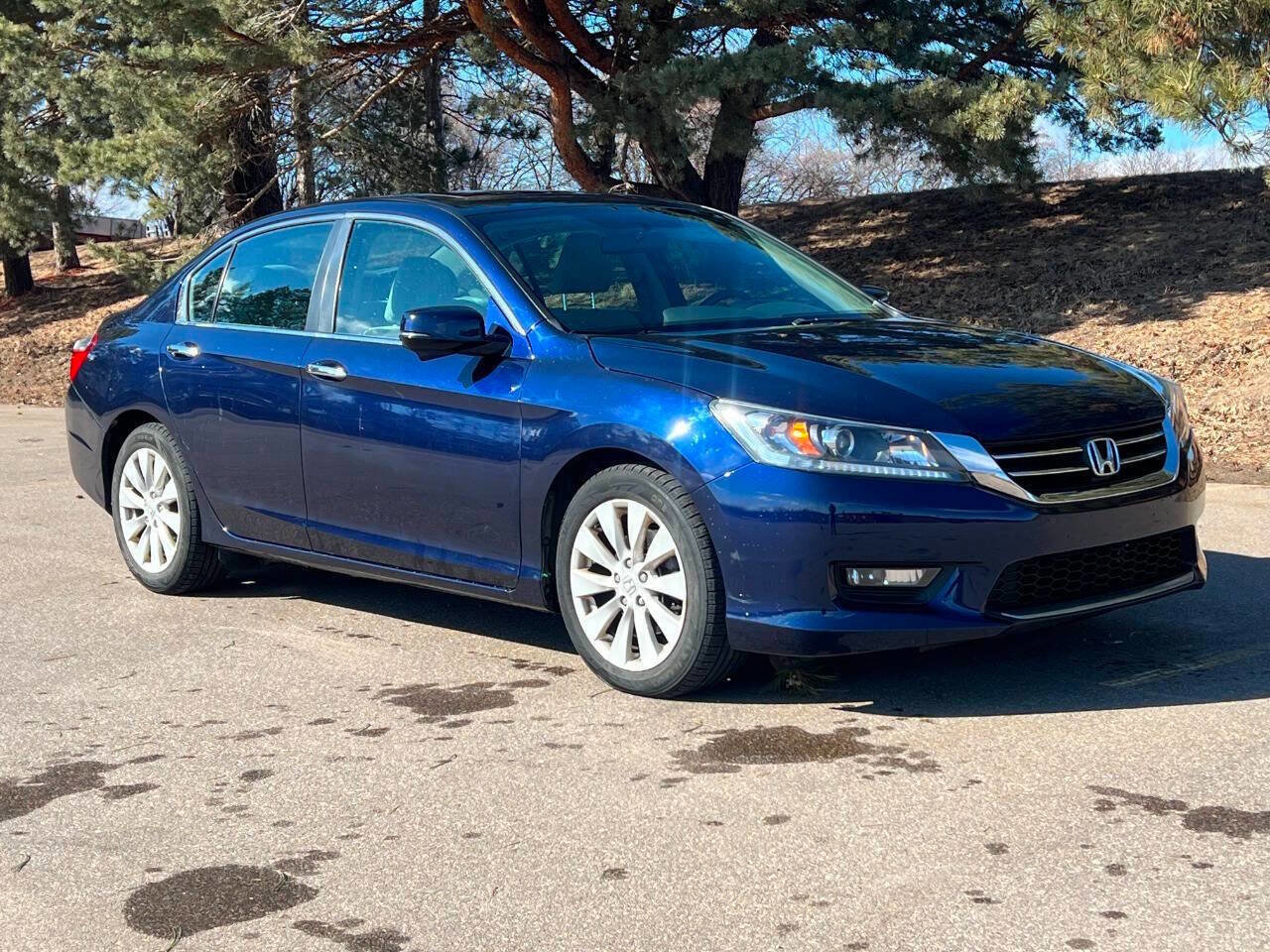 Used 2015 Honda Accord EX image 1